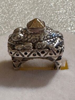 DIAN MALOUF STERLING SILVER and 14K GOLD FROG RING SIZE 7